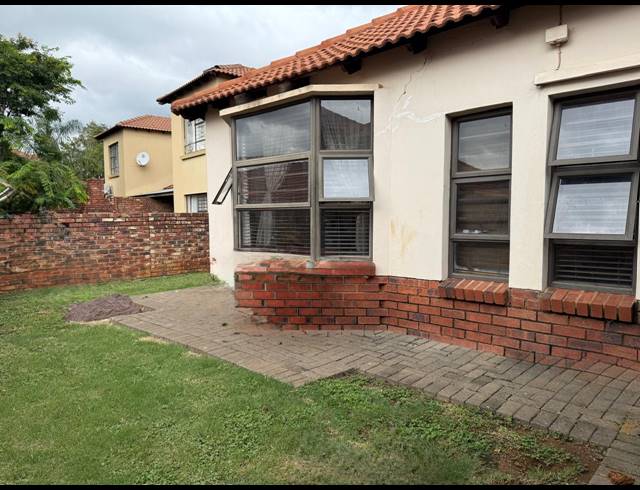 2 BEDROOM HOUSE FOR SALE IN WATERVAL EAST